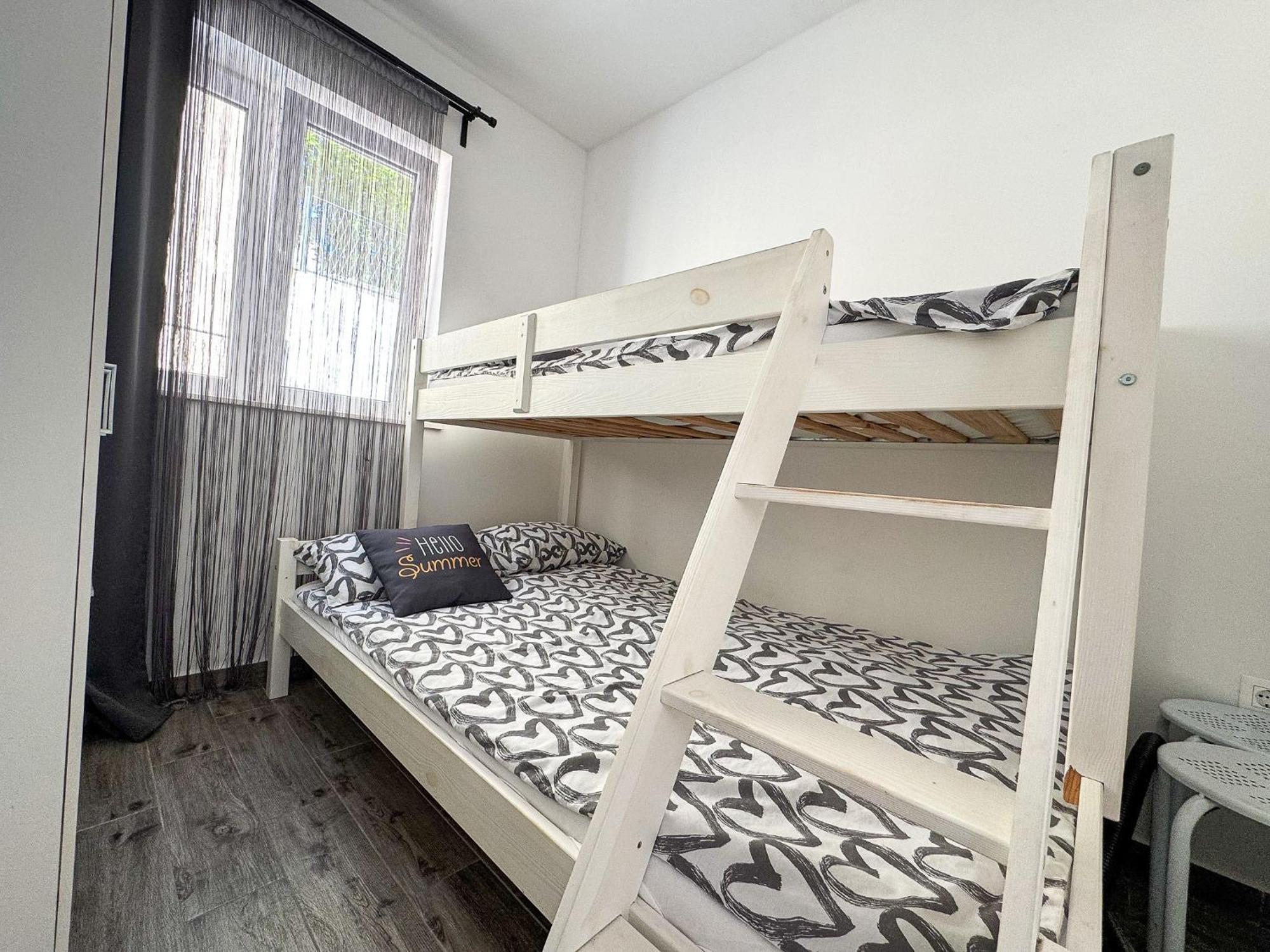 Apartments Pralas Mokosica Bagian luar foto